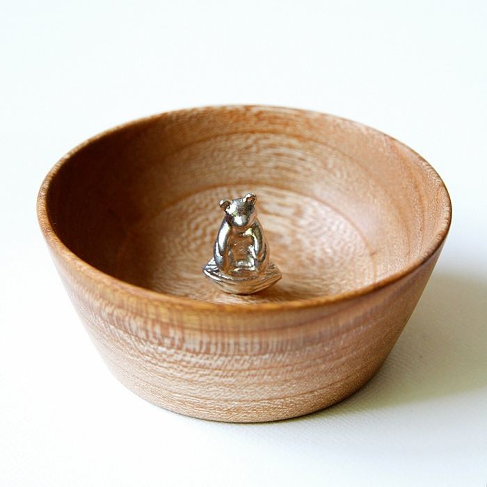 SHIROKANのボウル<br />くまのナッツプール<br>錫／ケヤキ