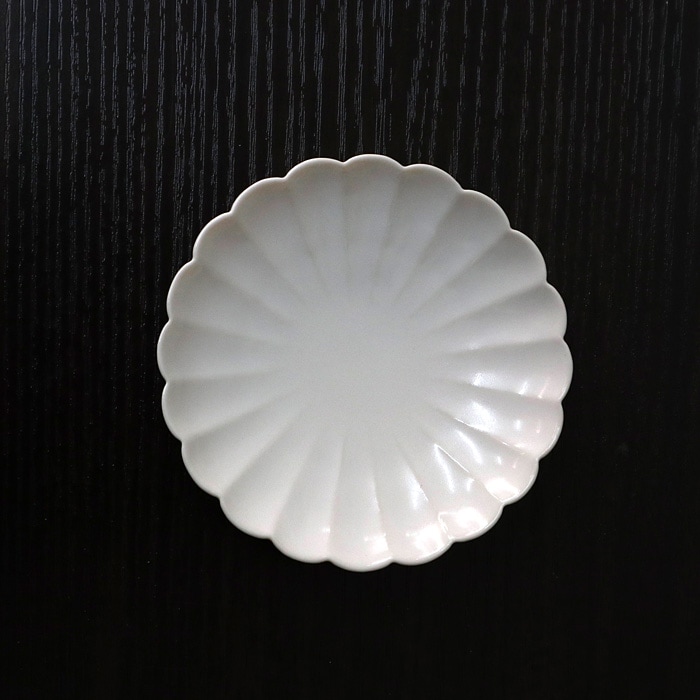 JICON  磁今　菊皿　小皿　　大治将典デザイン　　φ95×h18