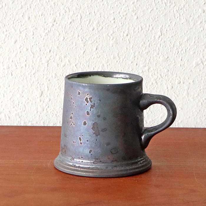ONE KILN<br />A型マグ　ロー　Mサイズ　灰釉／白