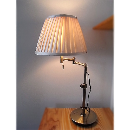 LAMPSのテーブルランプ　FC-650