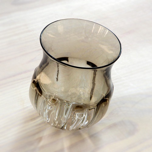 河上智美 レトロワイングラス　グレー