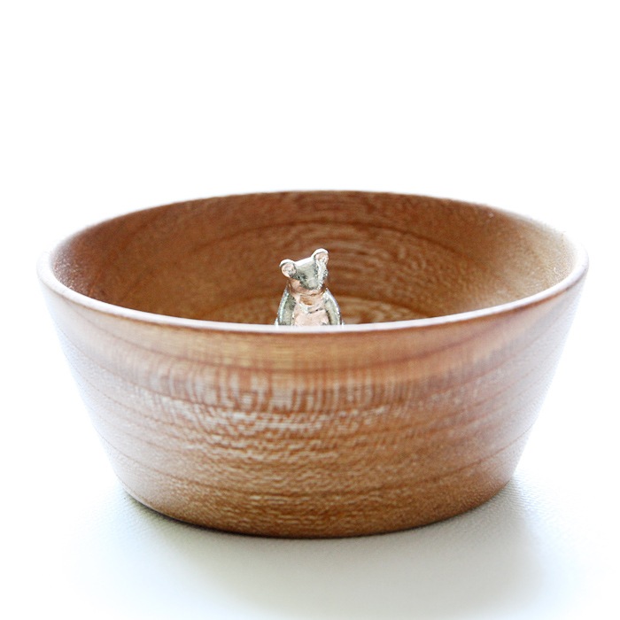 SHIROKANのボウル<br />くまのナッツプール<br>錫/ケヤキ