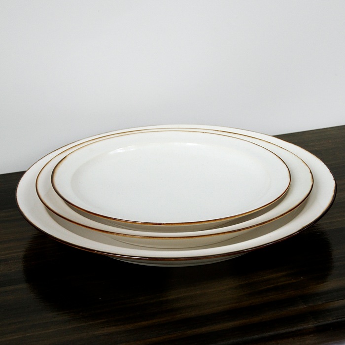 有田焼JICON磁今浅リム皿 小　渕錆大治将典デザインφ180×h23