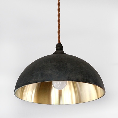 FUTAGAMI 真鍮　ペンダントランプ　鋳肌・半球　鍛金仕上げ　黒ムラ仕上げ FUTAGAMI真鍮のペンダントランプ鋳肌・半球 削り出し仕上げ 黒ムラ