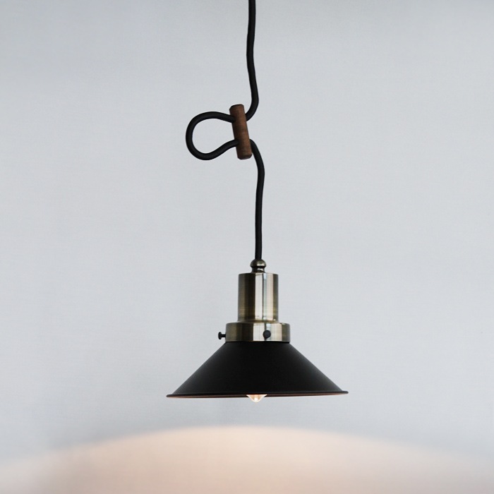 後藤照明<br>surou EDITION<br />アルミP5S黒塗装0274BRロマンCP型<br />