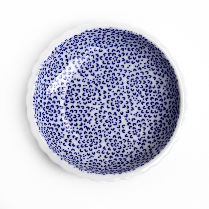 東屋の豆皿<br />印判 ひまわり<br />製造 白岳窯 長崎県波佐見町