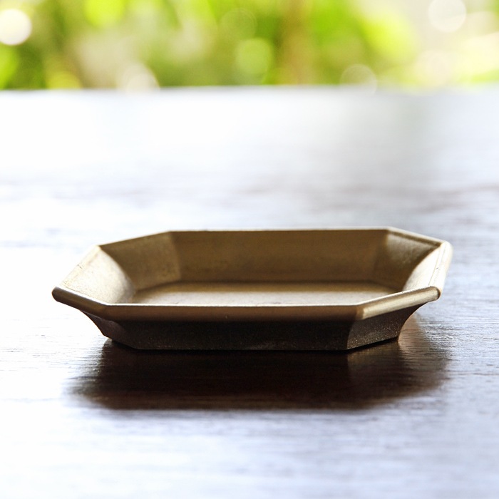 真鍮の生活用品真鍮・鋳肌の文具トレイ　小