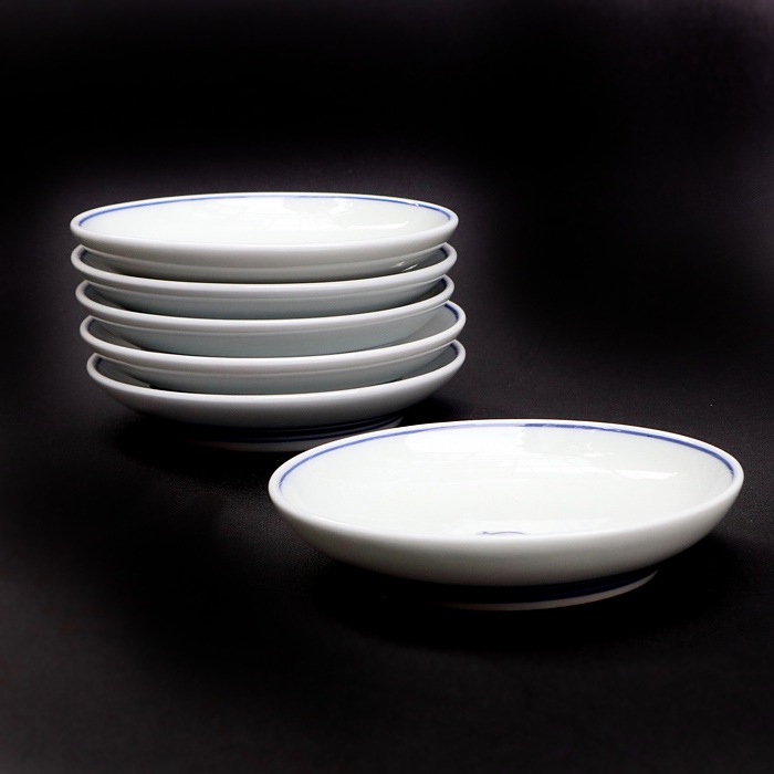 東屋の小皿<br />藍九谷プチ印手　アンチョビ