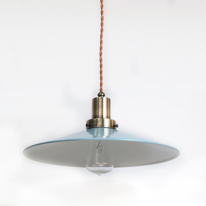 GLF x surou 後藤照明バイスロウ<br />ネジリコードアルミP1L CP型アンティークランプ球60W　85cmコード　オパールブルー<br />