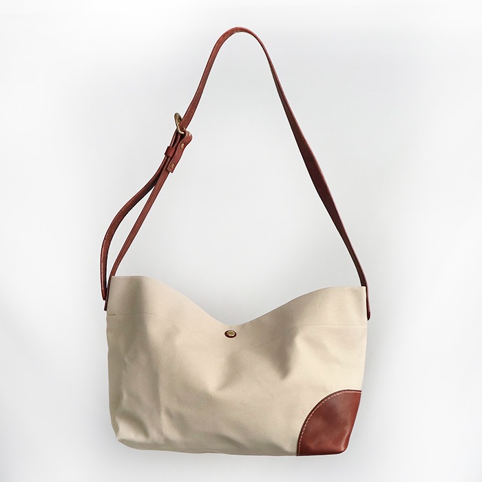 RHYTHM  CANVAS SERIES 　Village　ショルダーバッグ　ベージュ