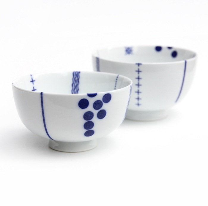 東屋のご飯茶碗<br />花茶碗　ハナカザリ　小<br />製造　白岳窯　長崎県波佐見町