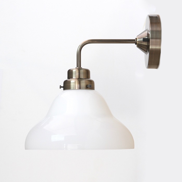 後藤照明<br>ベルリヤブラケットブロンズ（付属球無し）<br />屋内用