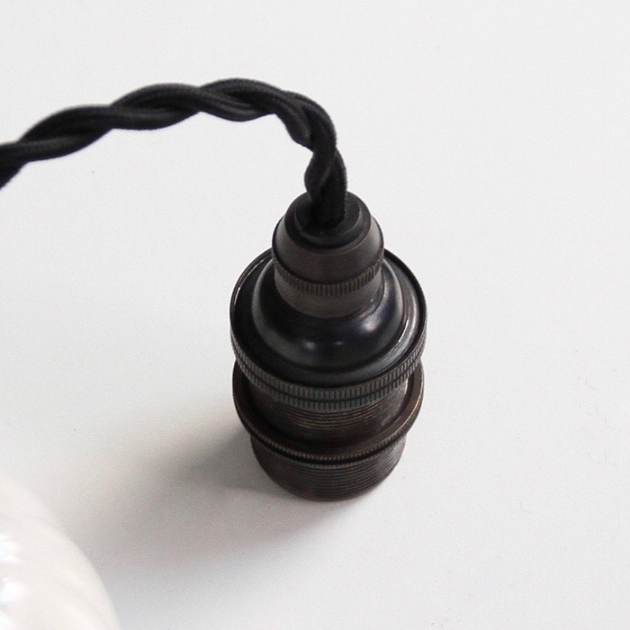 有田焼　JICON　磁今　磁器のペンダントランプ<br /> 菊型　ひらき<br />大治将典デザイン<br />φ220<br />