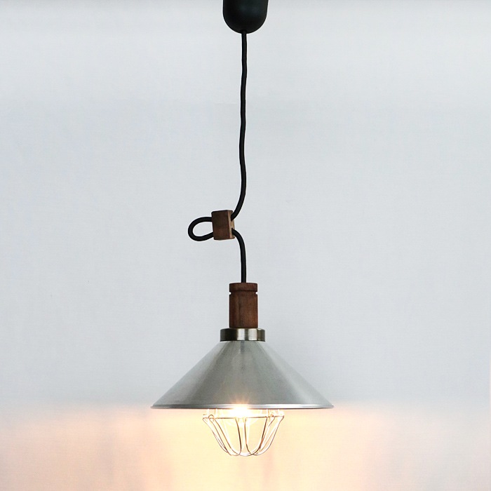 後藤照明<br />アルミP5ガードCP型<br /> LEDクリアガラス電球4W付属