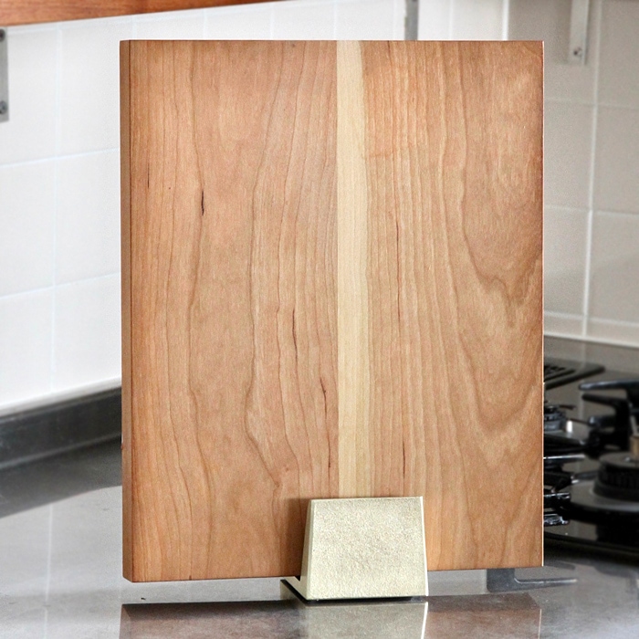 FUTAGAMIのまな板立て まな板立て｜FUTAGAMIオンラインショップ「家と真鍮」