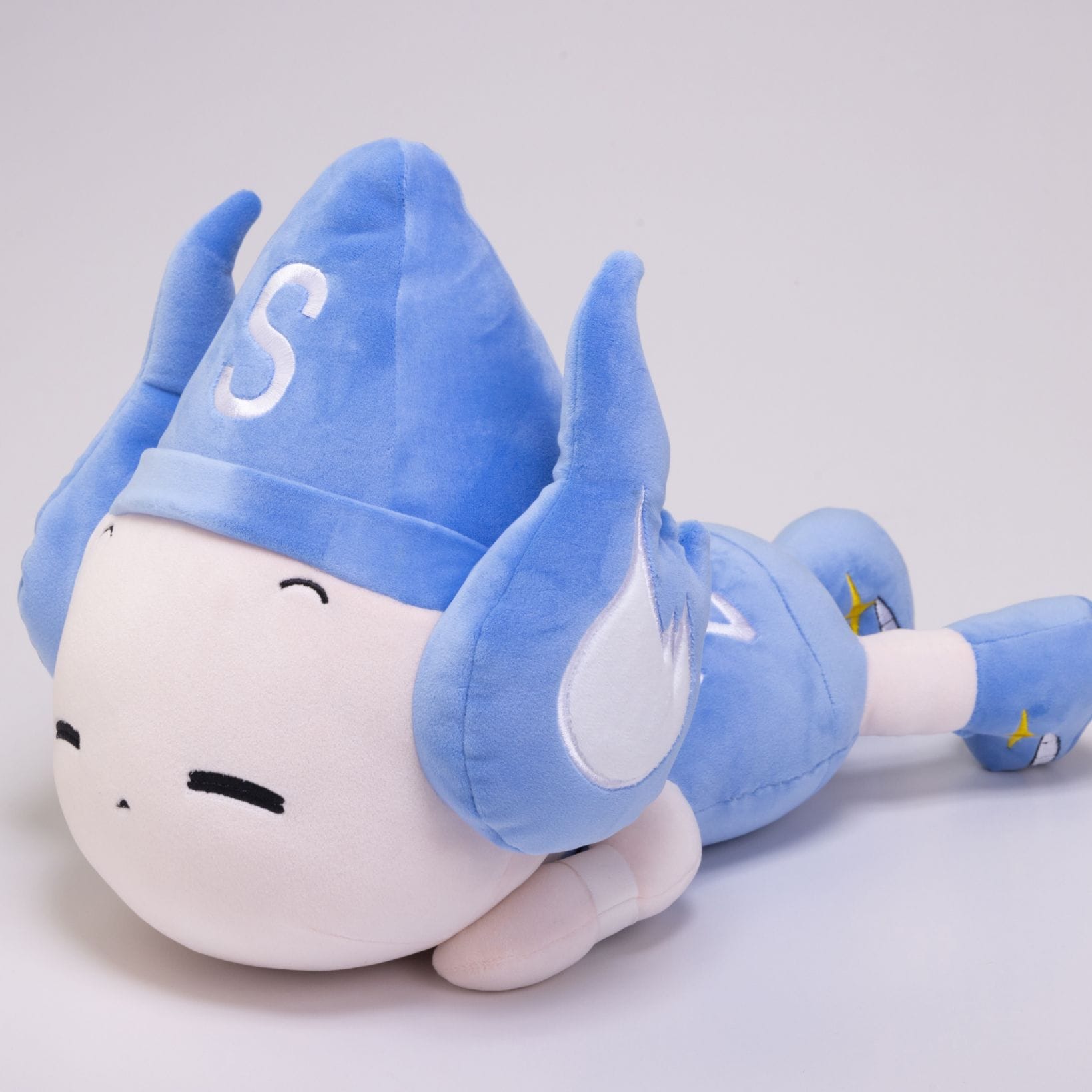 すさたまくんもちもち寝そべりクッション | 雑貨 | 島根スサノオ