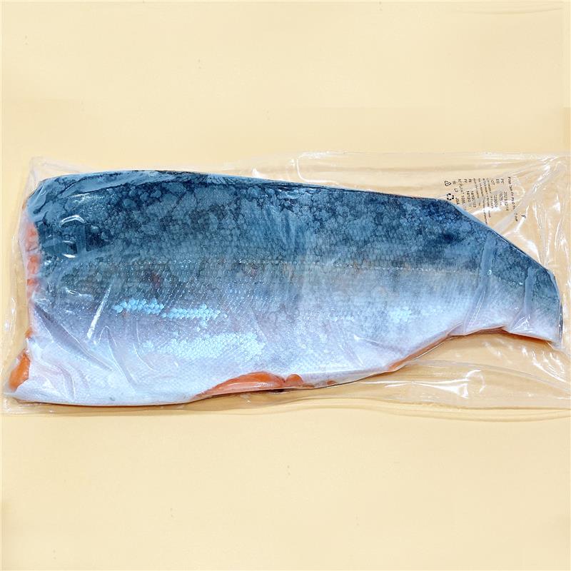 銀鮭トリムC 1枚 約1.5㎏前後(10㎏ 約8枚サイズ) 1枚 不定貫