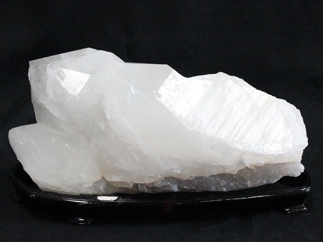 ブラジル産水晶クラスター台付き・A No,1