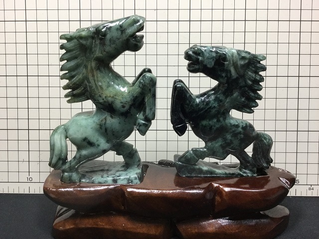馬：翡翠（ヒスイ）