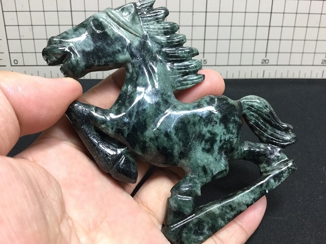 馬：翡翠（ヒスイ）