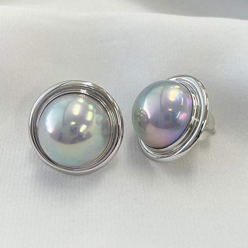 D03157】マベパール ピアス 13mm ブルー系 奄美大島産 K18