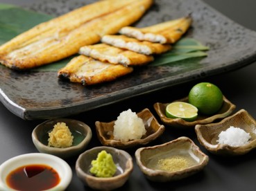 ��̾�Ф��ʤ�����ơ�1����