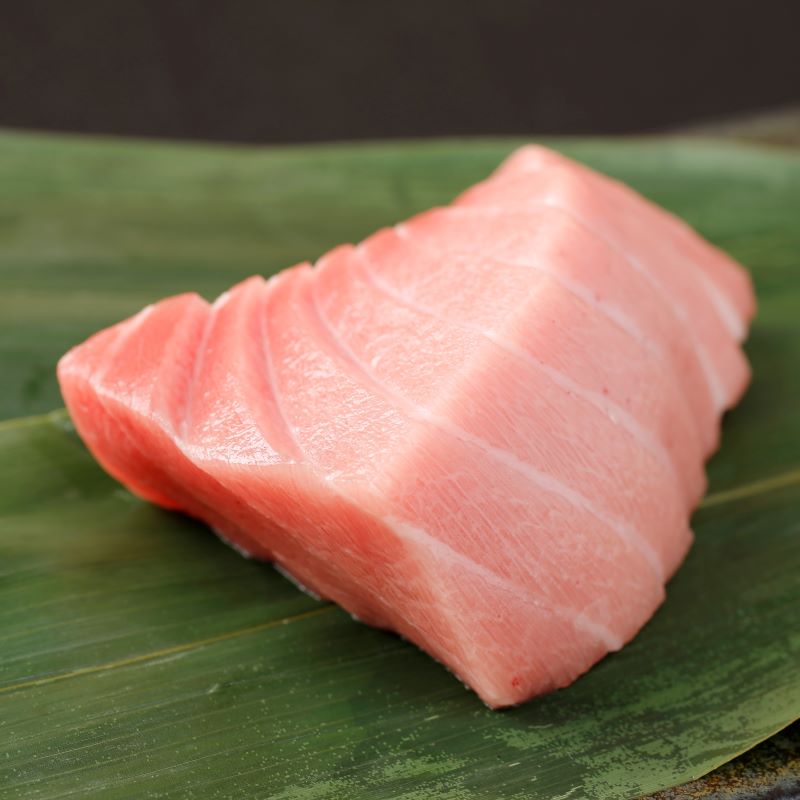 函館市戸井産　天然本マグロ大トロ柵 (100g)　生食用・冷凍