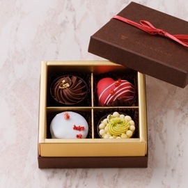 �ӥ��塦���祳���4��4�������