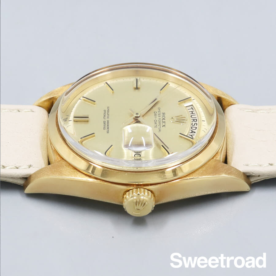 Rolex Day-Date ロレックスデイデイト洋書　Mondani Rolex Day-Date ロレックスデイデイト洋書 Mondani - メルカリ