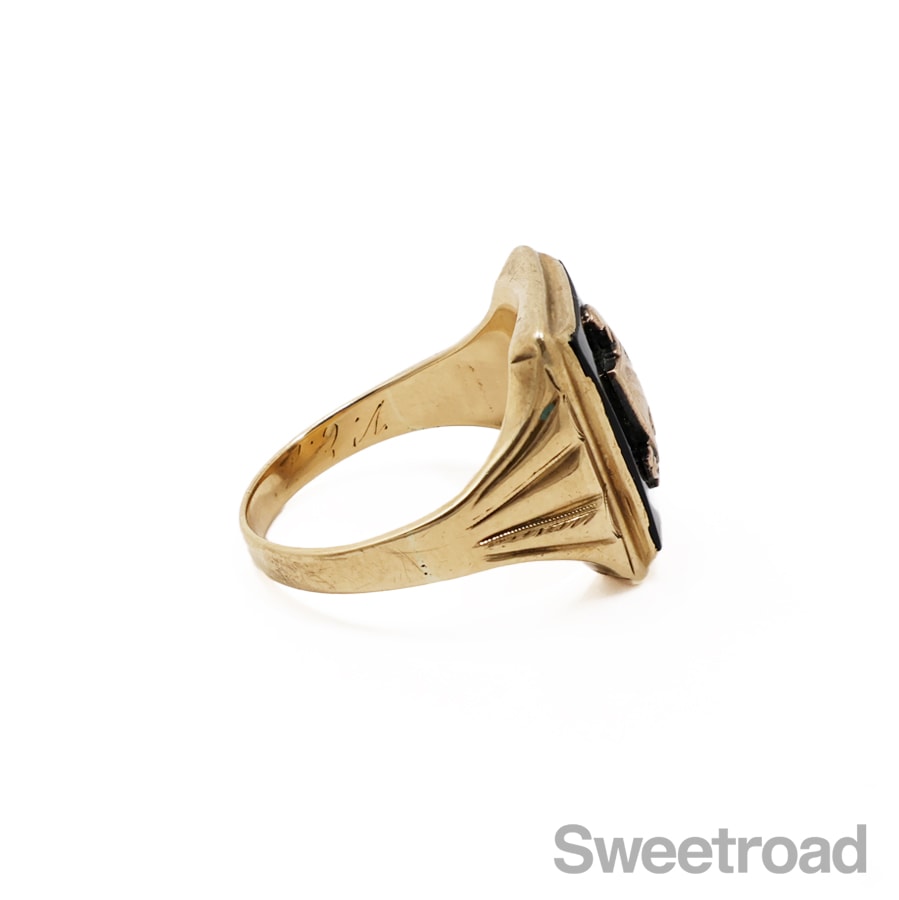 カレッジリング 10KYG 20.5号 スクエアオニキス | スイートロード