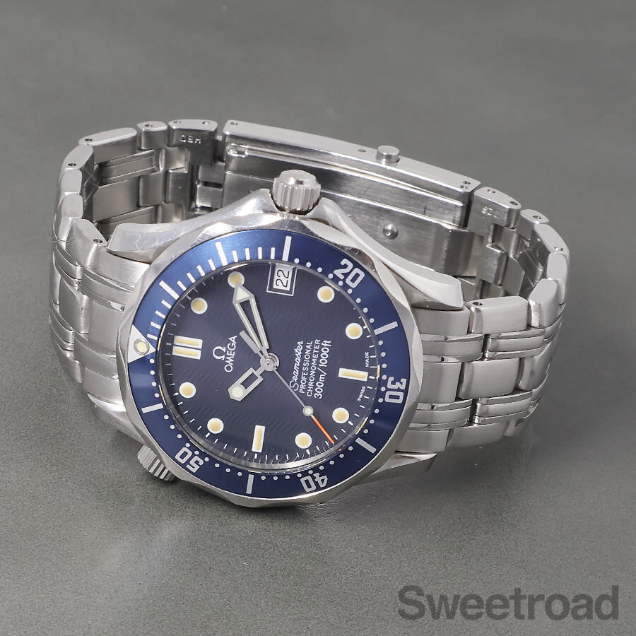 おもち　オメガ シーマスター プロフェッショナル300 2532.80 ヴィンテージウォッチ: Seamaster 300 2532.80.00 | OMEGA JP®