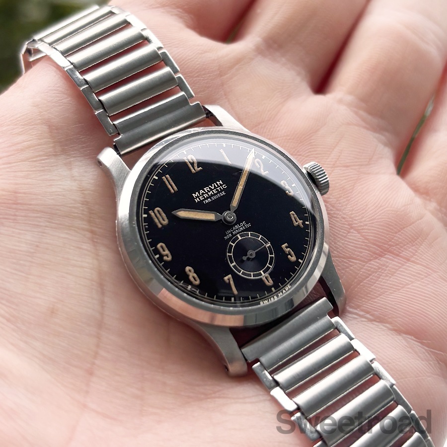 マーヴィン 電池交換済み！ Moon swatch Mission tovenusベルト電池