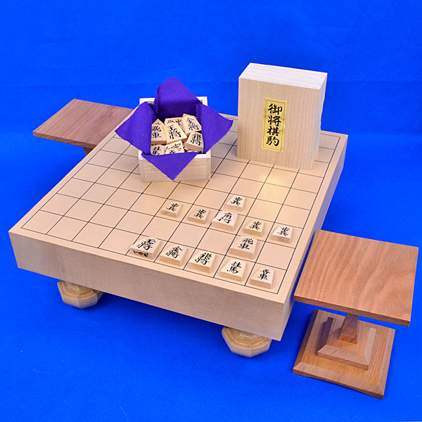 将棋セット 新桂2寸ハギ卓上将棋盤セット(木製将棋駒黄楊上彫駒)【囲碁