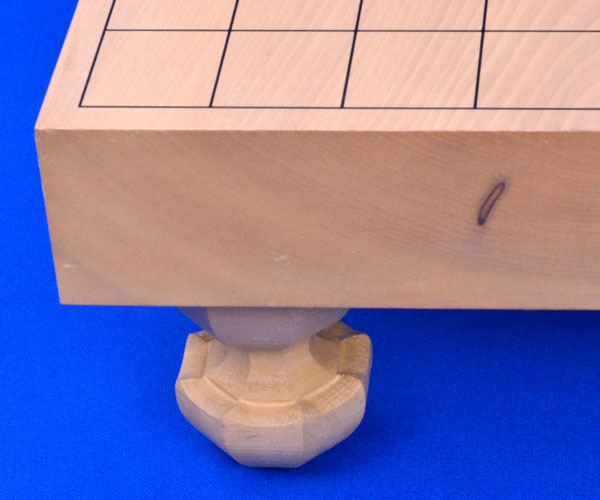 将棋セット 本桂2寸足付将棋盤セット【特売品】(木製将棋駒新槙書き駒