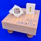 木製将棋セット　本桂3寸足付将棋盤セット【特売品】(将棋駒アオカ押し駒)