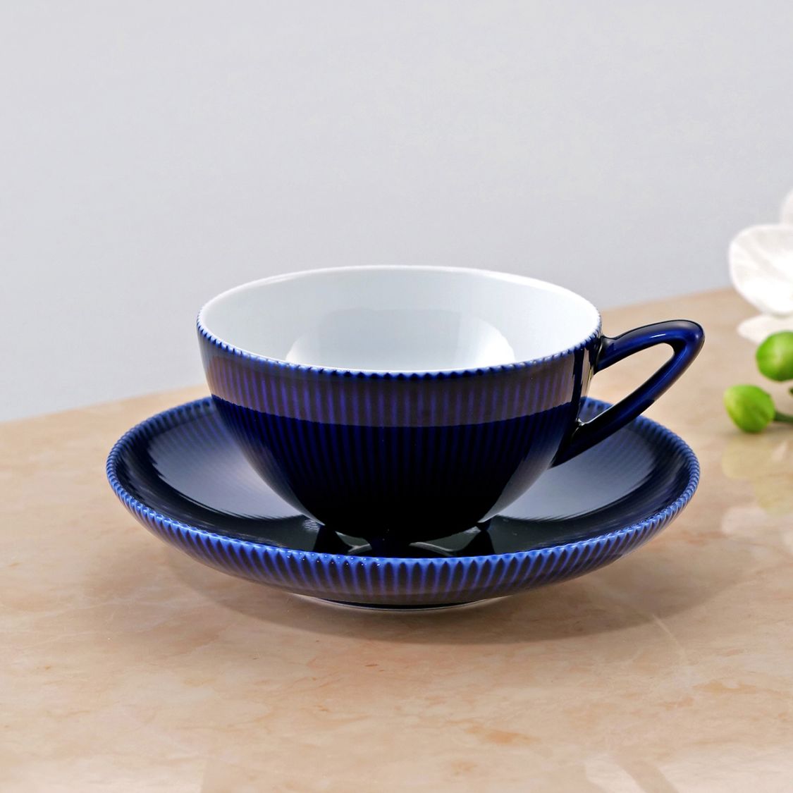 ピンストライプ(Ｒ)・カップ＆ソーサー