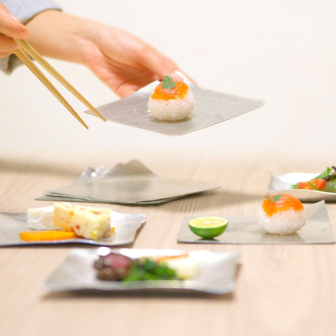 すずがみ かざはな