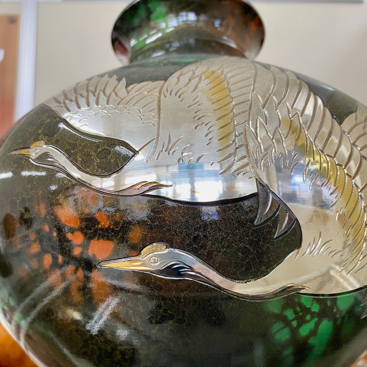 二羽鶴高岡銅器