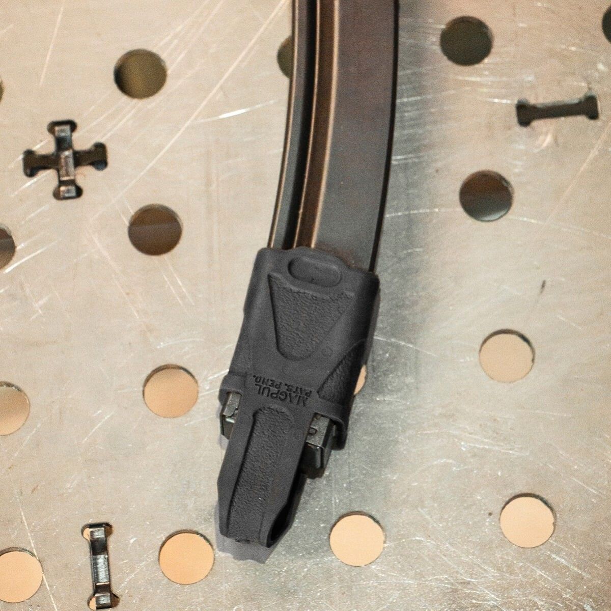 ��ʪ�ѡ��ġ�MAGPUL �ޥ��ץ�� Original Magpul 9mm Subgun, 3Pack ���ꥸ�ʥ�ޥ��ץ�9mm ���֥ޥ��󥬥��� 3�ĥѥå� �֥�å�