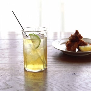 ������¿�åϥ��ܡ��륰�饹��Ȭ����