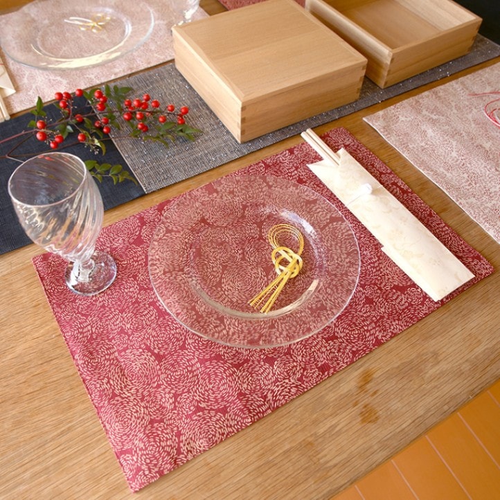 赤い編み目模様のランチョンマット ランチョンマット 夢つづり 赤 44×30cm<br><br>No.002958｜Dish