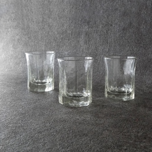 ������¿��Ȭ�ѥ��å����饹 ����