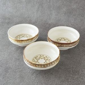 かっじょ　新品　陶器　陶芸作家　オフホワイトの取り鉢5個　114 牛窯 佐藤敬 サラダ鉢 14cm｜プレート・ボウル｜IDEE SHOP Online