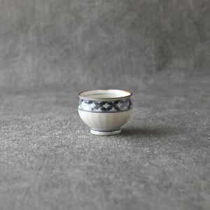 志村和晃　白磁　器　作家 志村和晃 染付ポット(チューリップ) 作家の器｜さわらぎ