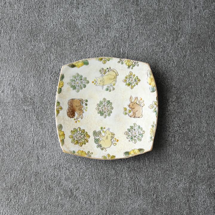 岳中爽果さん　上絵　カップ　皿　脚付カップ 岳中爽果｜角皿 小 動物×草木実 格子 上絵付け 白マット | 趣佳[syuca