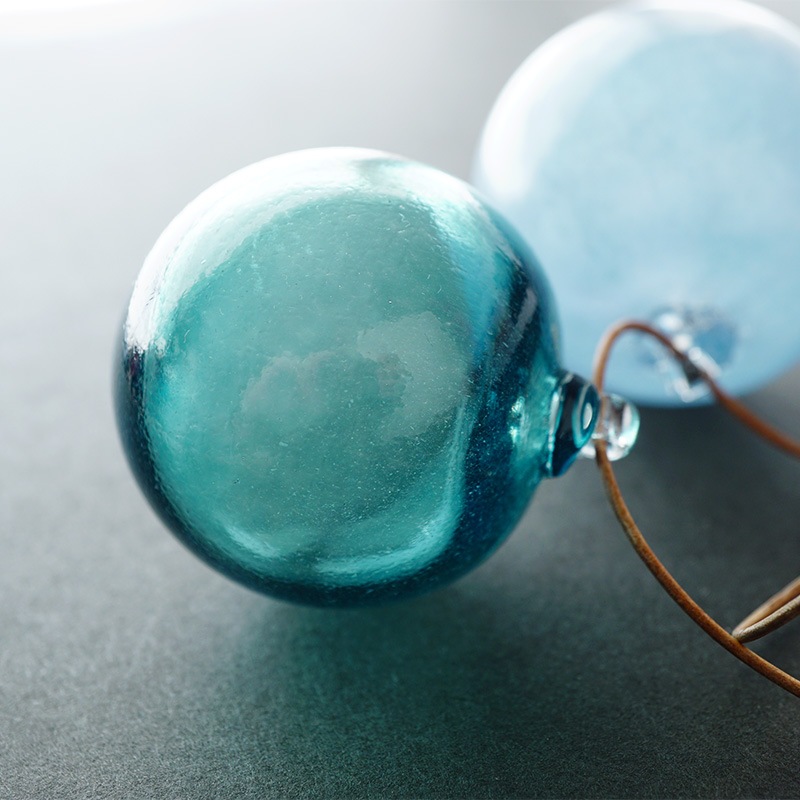 オカベマキコ｜しゃぼんネックレス（皮紐・2玉） | 趣佳[syuca.jp