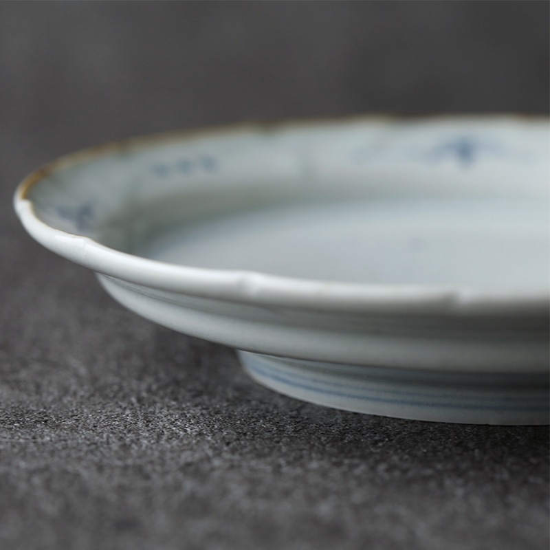 佐藤もも子｜染付菫文五寸輪花リム皿 | 趣佳[syuca.jp] オンライン