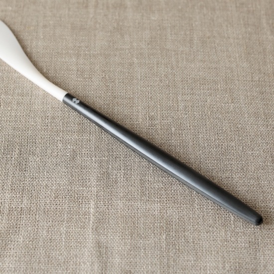 ZIKICO��SUMU Dinner Knife White