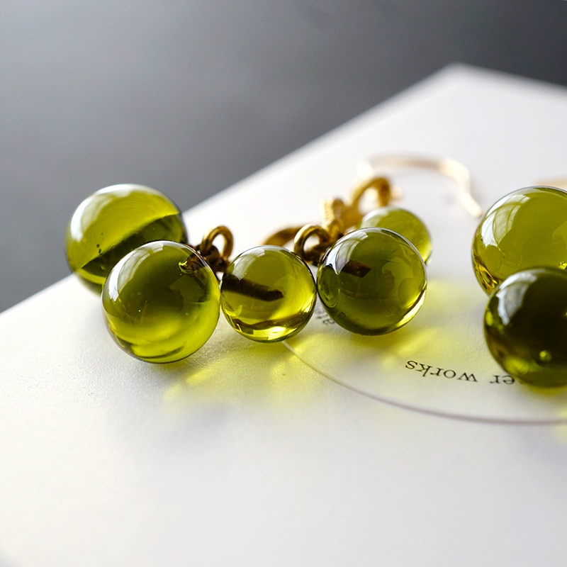 オカベマキコ｜しゃぼんの実の耳飾り イヤリング | 趣佳[syuca.jp