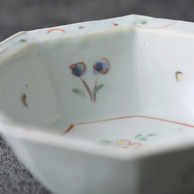 佐藤もも子さんの作品　八角形の青花模様小鉢 佐藤もも子｜色絵染付黄花文八角鉢 | 趣佳[syuca.jp] オンライン